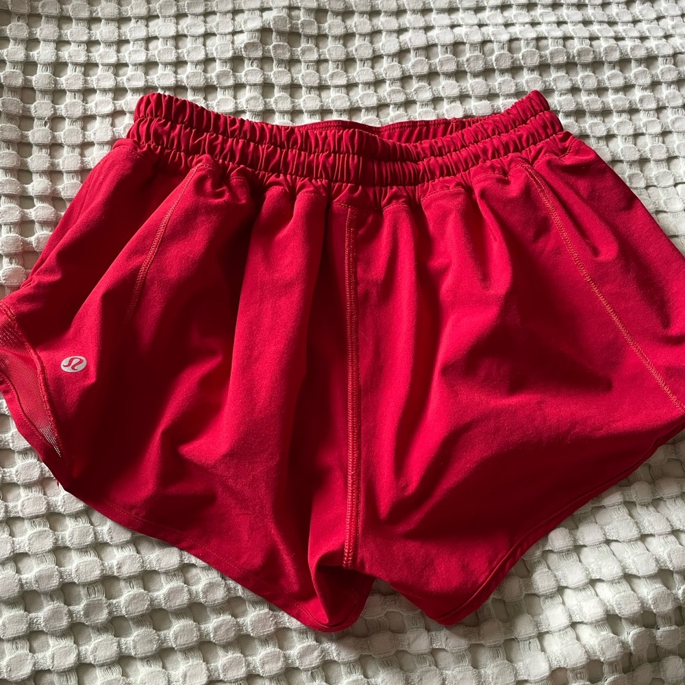 Lululemon dark red hotty hots